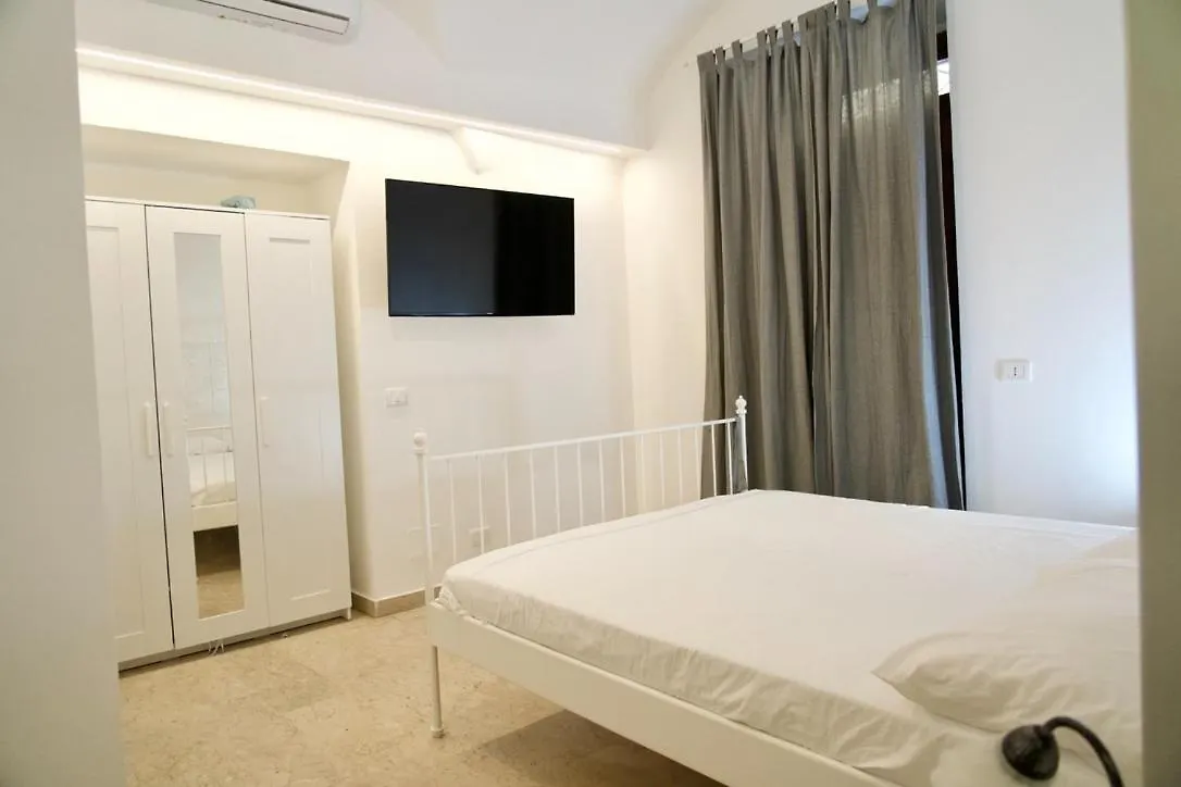 Appartamento G House 100 Aeroporto di Catania Fontana Rossa