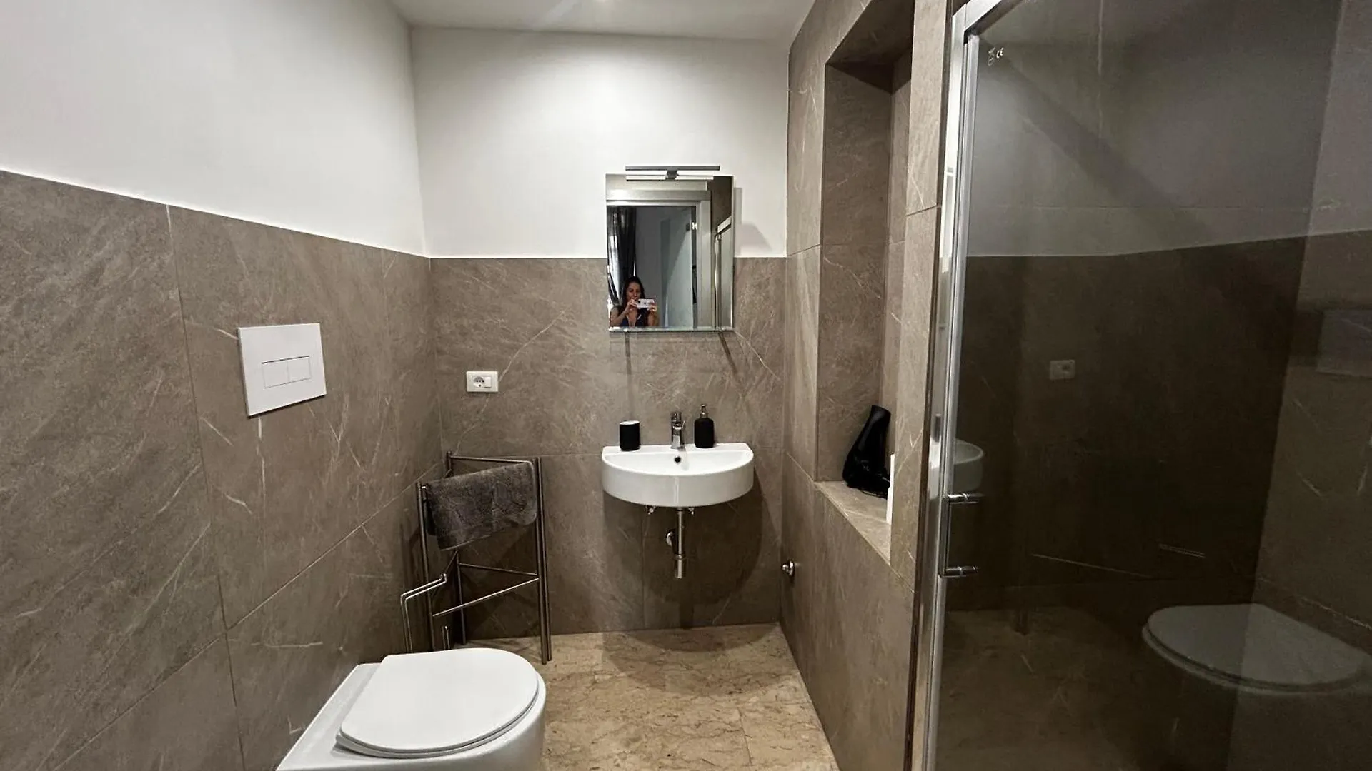 Appartamento G House 100 Aeroporto di Catania Fontana Rossa