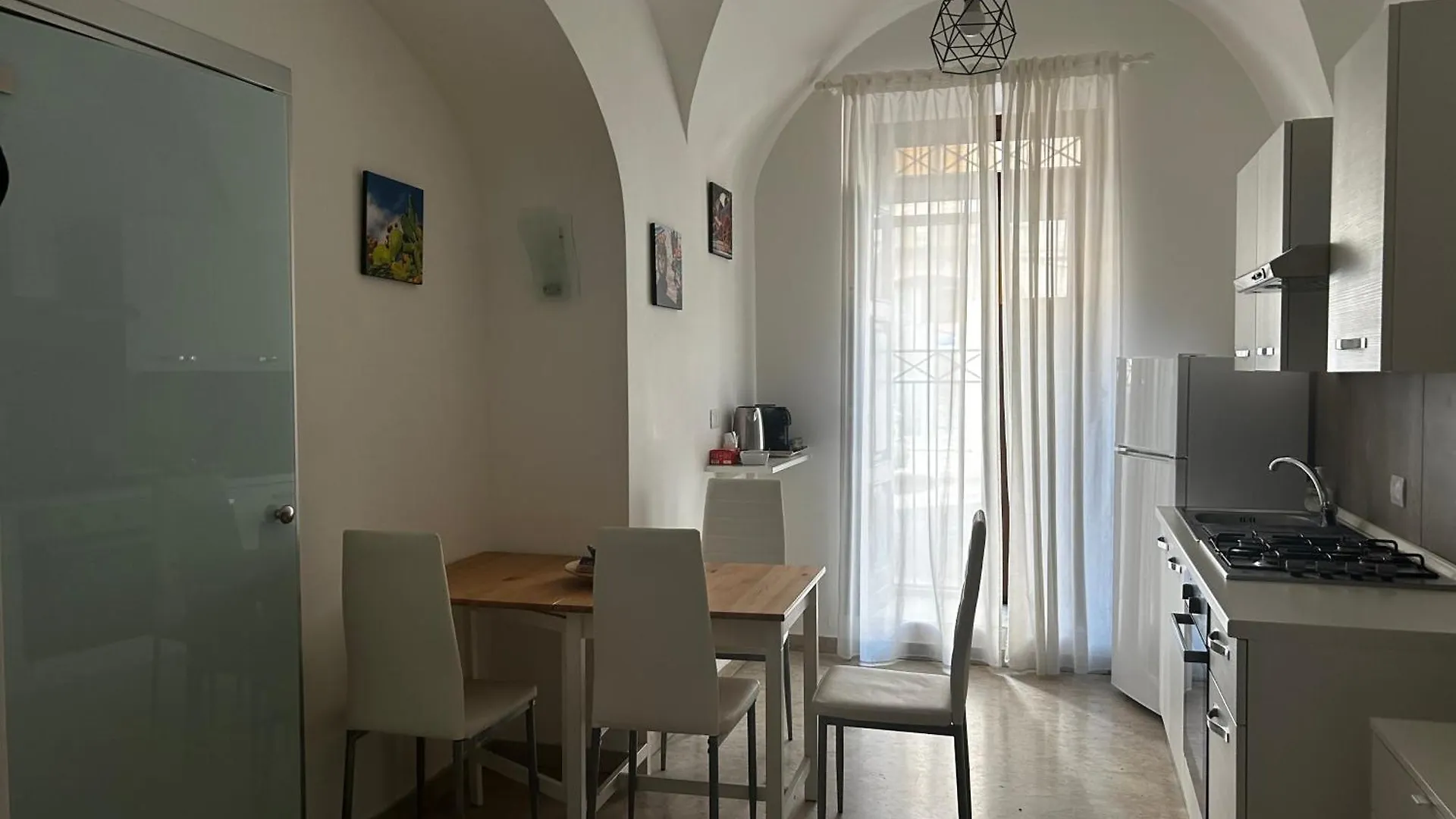 Appartamento G House 100 Aeroporto di Catania Fontana Rossa