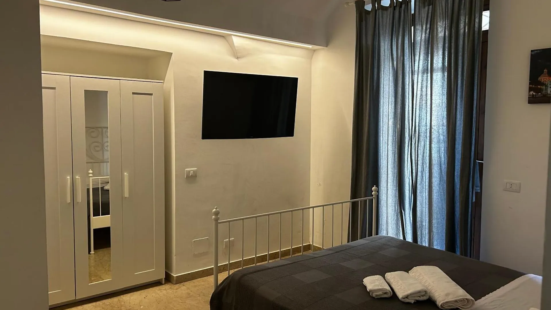 Appartamento G House 100 Aeroporto di Catania Fontana Rossa Italia